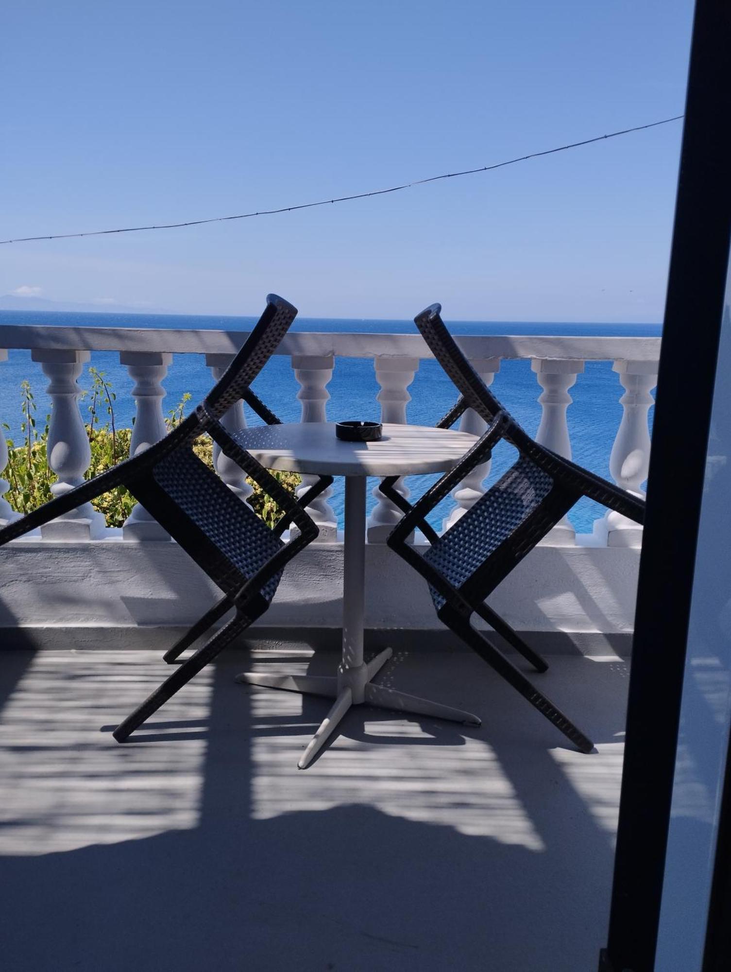 Aparthotel Marisini Sea View Batsi Zimmer foto