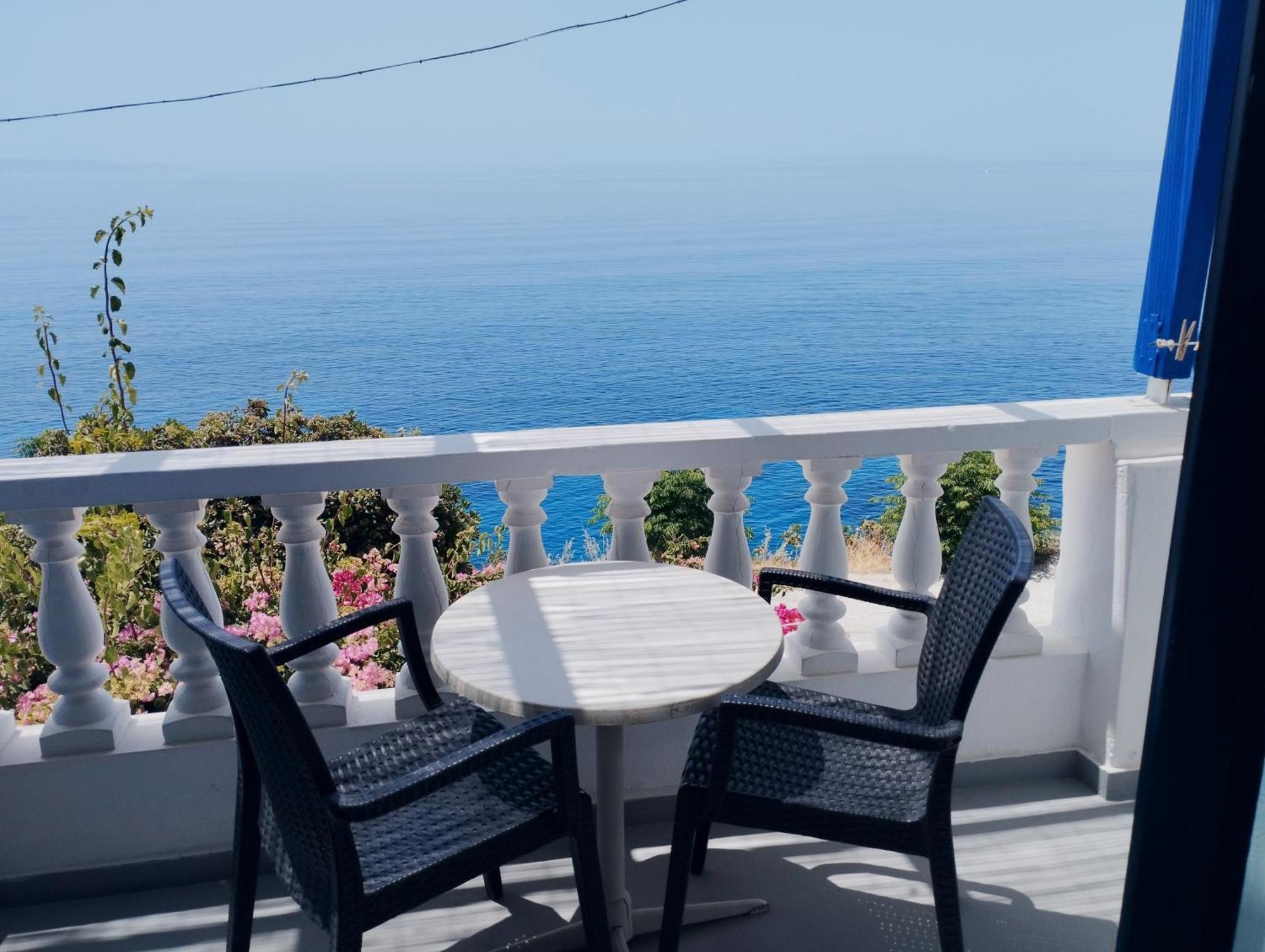 Aparthotel Marisini Sea View Batsi Exterior foto